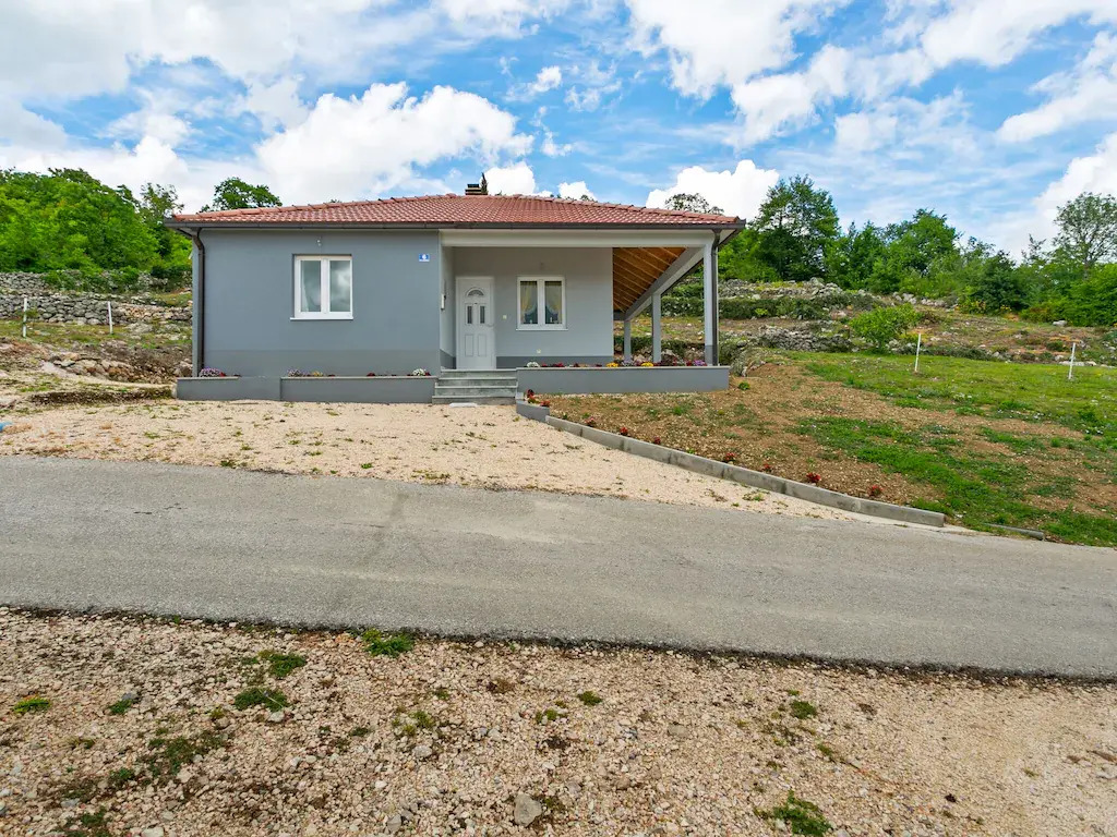 Home Near Red Lake in Ricice