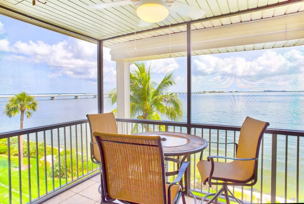 Mariner Point 1043
