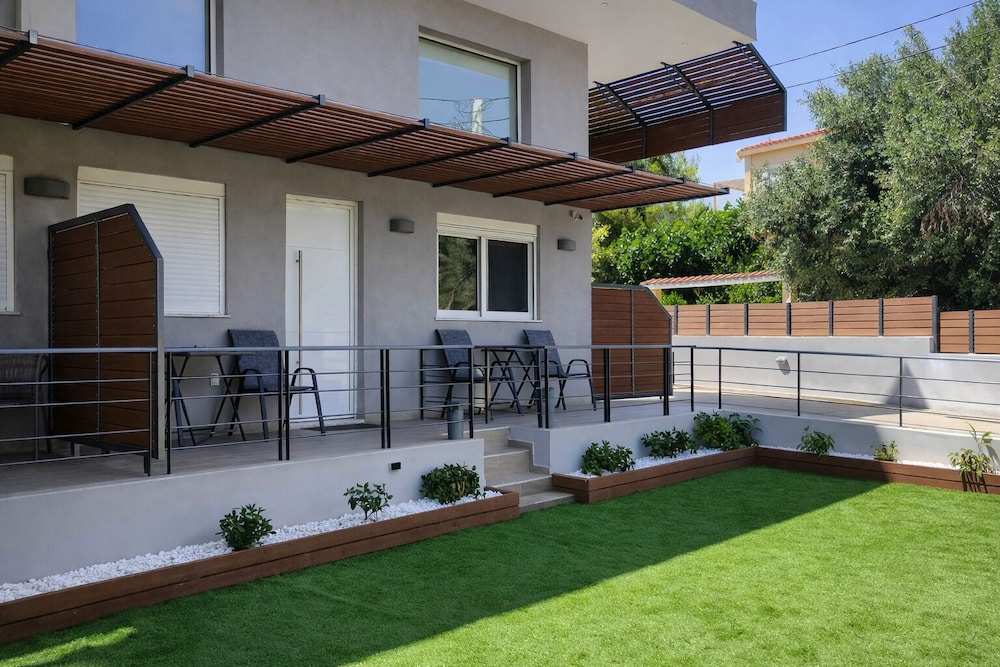 Airnest Suites Near Athens Airport By SEM