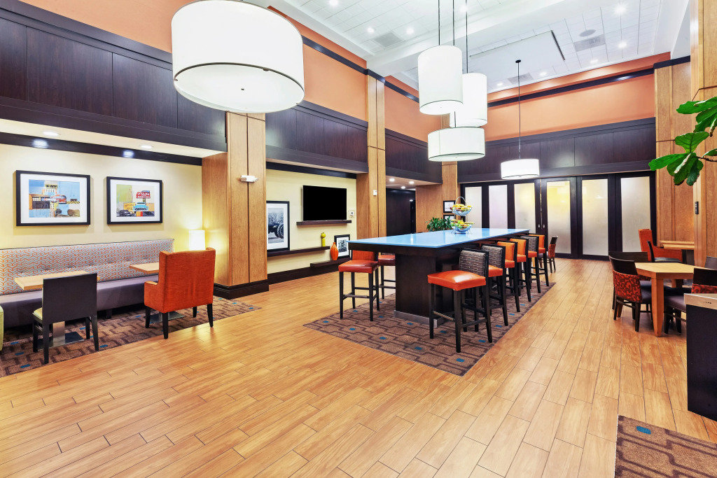 Hampton Inn & Suites by Hilton Houston North IAH