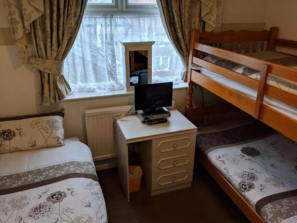 The New Guilderoy Hotel