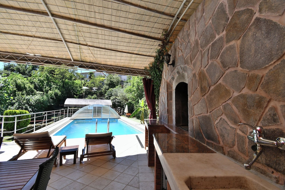 House Iva i Ella