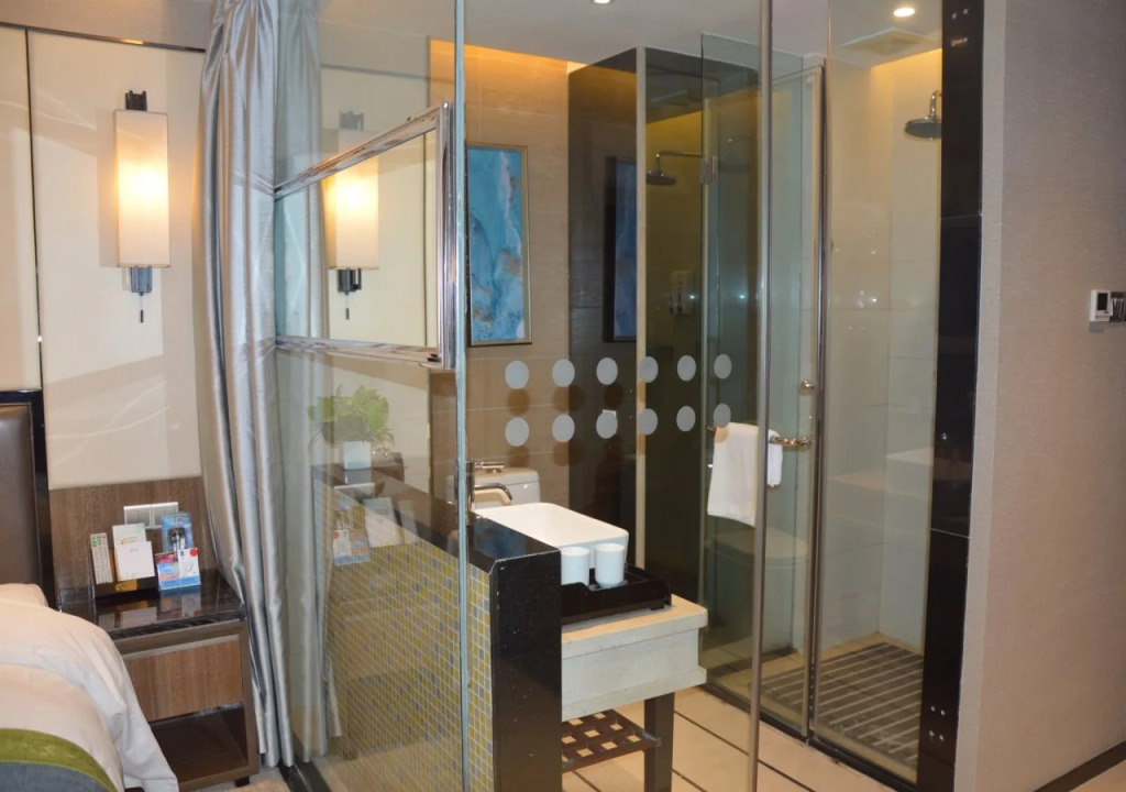 Nanning Champs Elysees Hotel