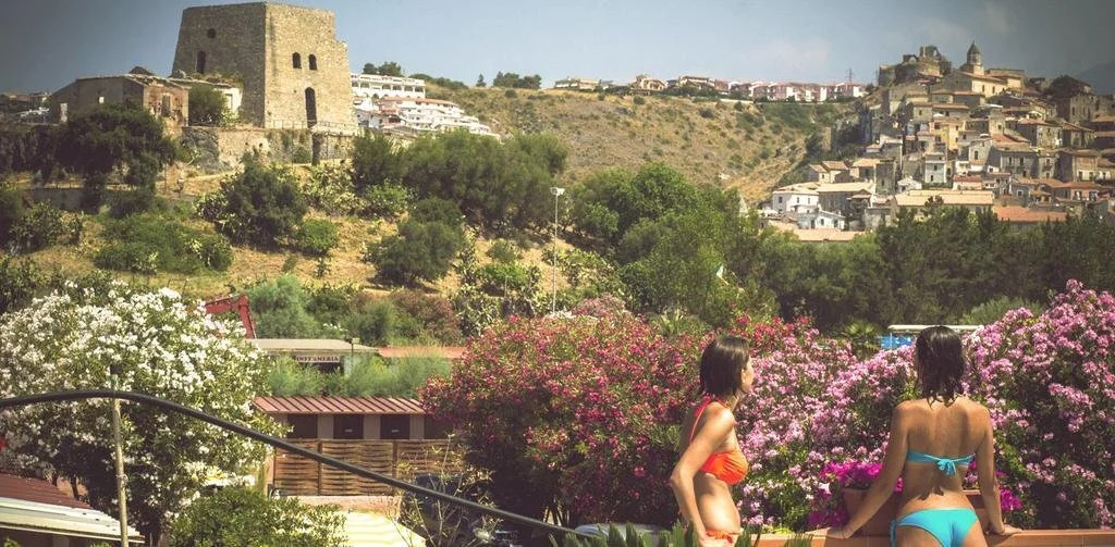 La Pantera Rosa Village