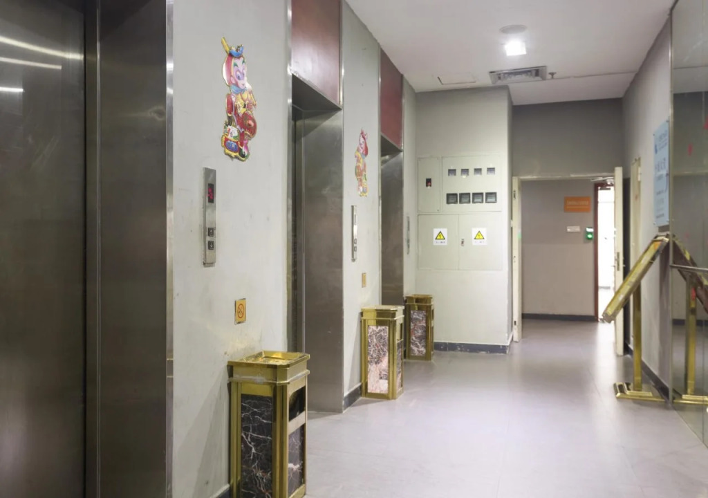 Chicago Suites International Hotel