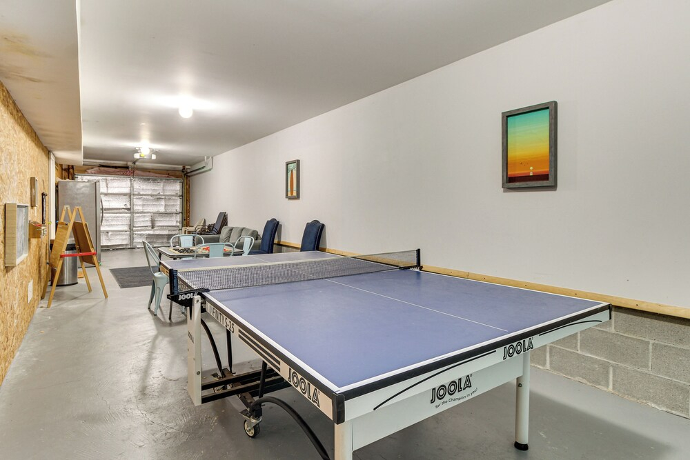 Elegant Tybee Island Townhome, Steps to Beach