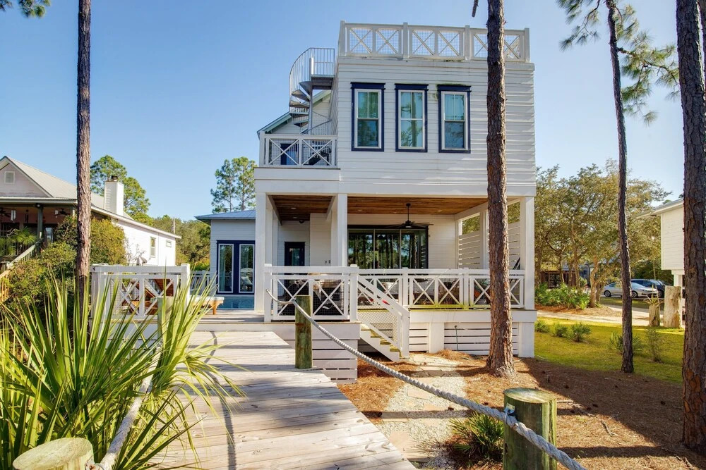 Seagrove Manor by Avantstay Free Paddle Boards Lake Front Yard & Pet Friendly