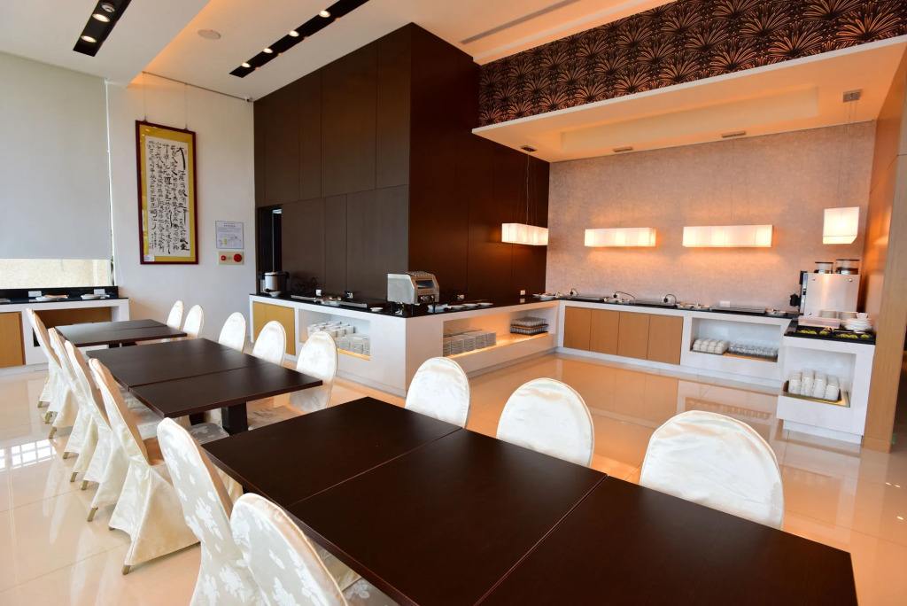 Naruwan Galaxy Hotel