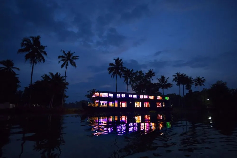 Kerala Nature Houseboat by Coco floatel