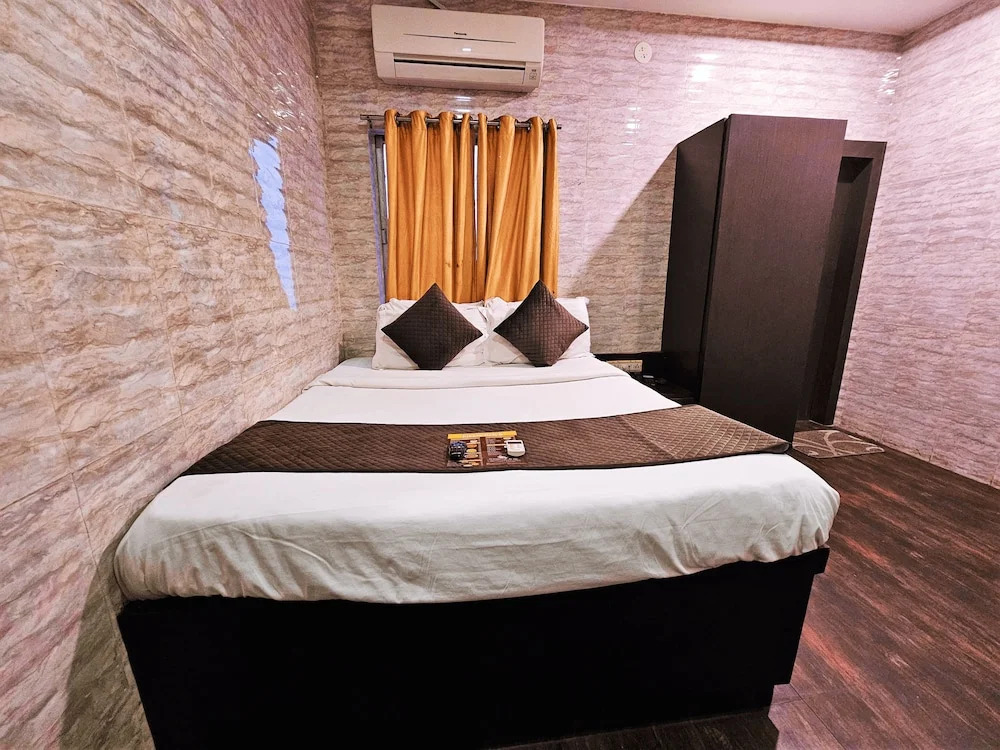 FabHotel SK - Nr Rajkot Municipal Corporation, Central Zone 120M