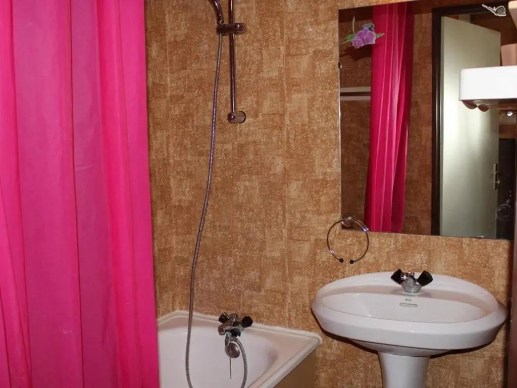 Appartement Gruissan, 1 Pièce, 4 Personnes - Fr-1-229-770