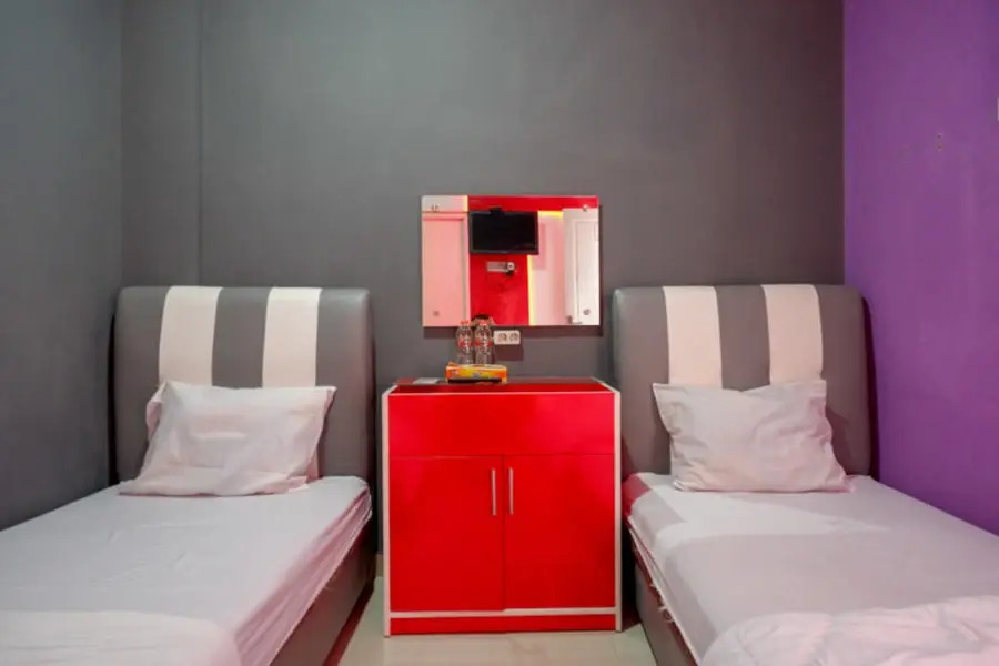 RedDoorz near Terminal Mendolo Wonosobo
