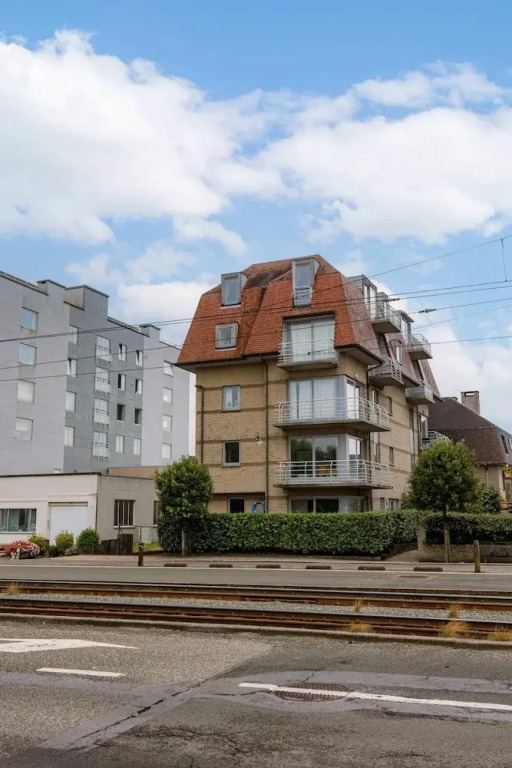 Huswell - Family Apartment With Parking