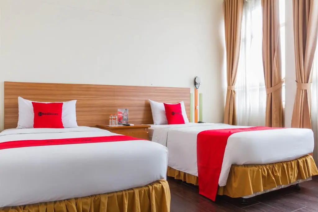 Airy Cihaurgeulis Surapati 235 Bandung