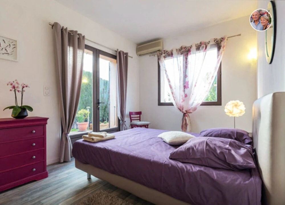 A Gorgeous, 2-bedroom Apartment in a Villa With Beautiful sea View and