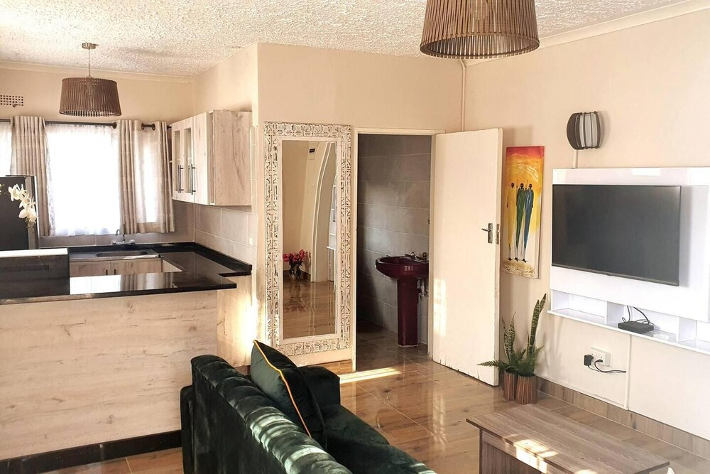 Gorgeous 1-bed Apartment in Harare
