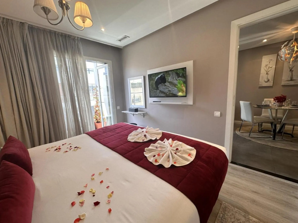 RENT-INN Suites Hotel