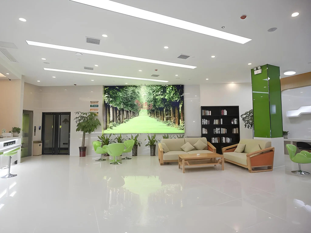 Vatica Hefei Maanshan Road Lvdiyinghai Zhugang Metro Station Hotel