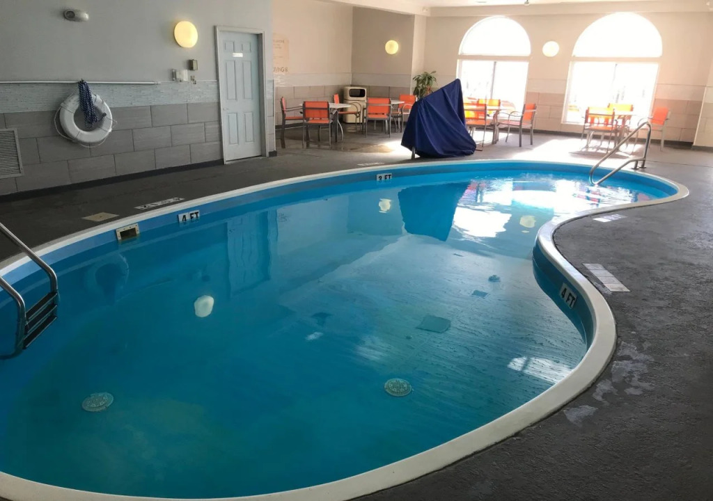 Holiday Inn Express Hotel & Suites Maryville by IHG