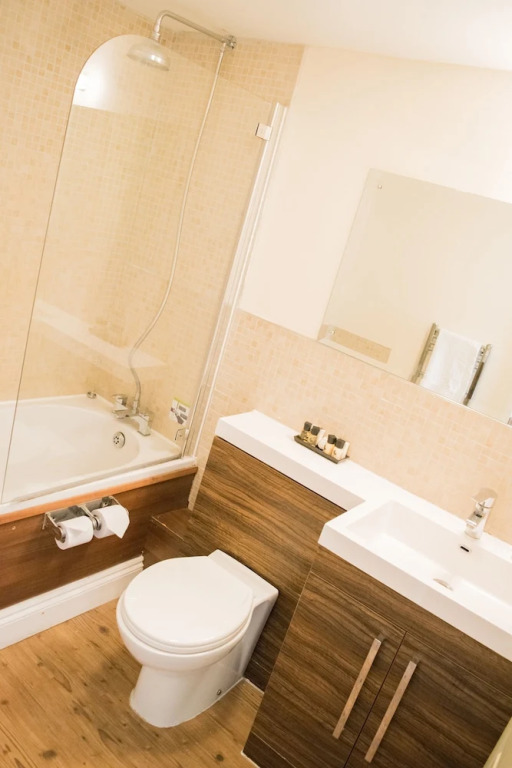 Surtees Hotel