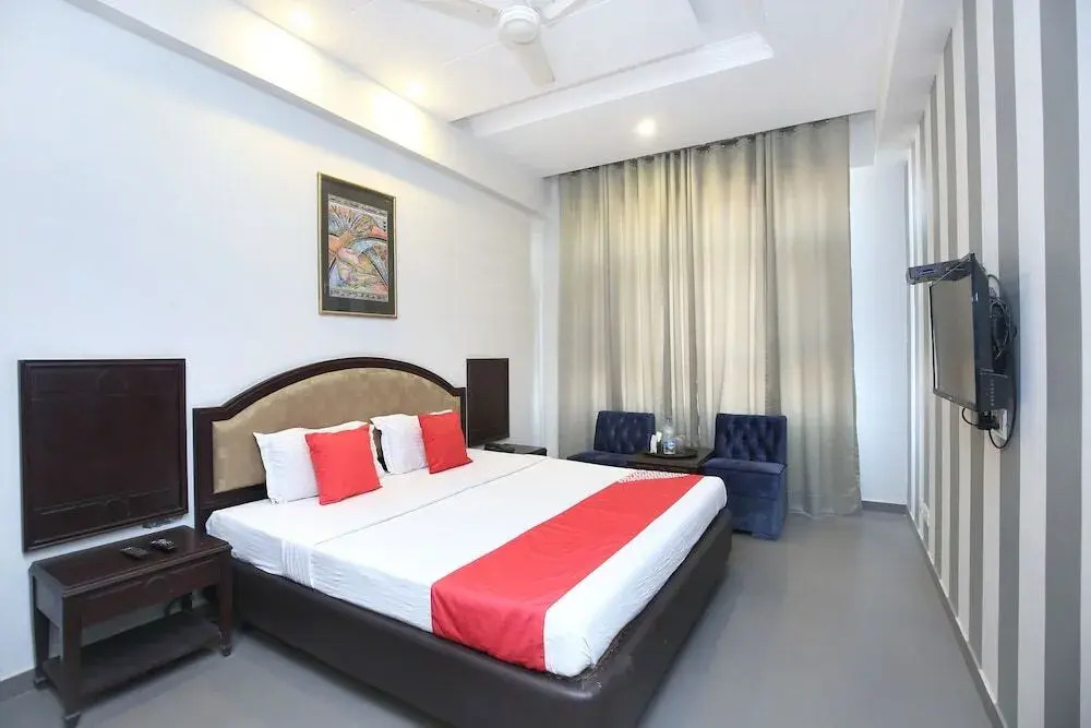 Hotel Jane Royale by OYO Rooms