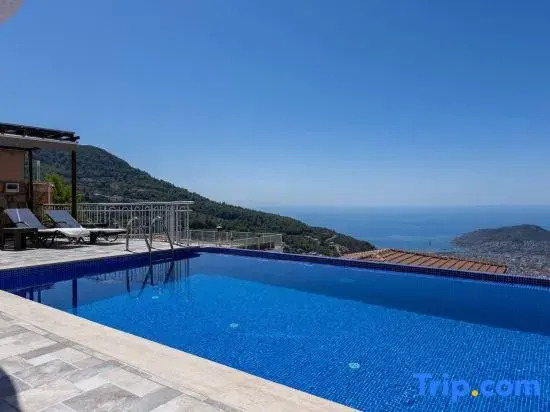 Qoople Villa Tepe with infinity pool and panoramic views