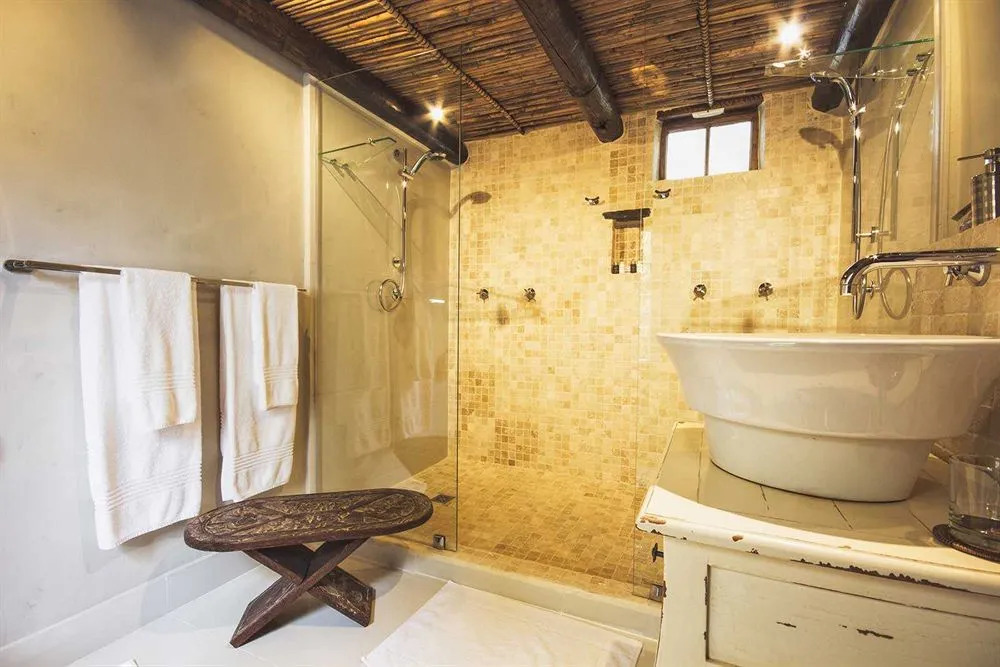 Augusta de Mist Country House and Kitchen
