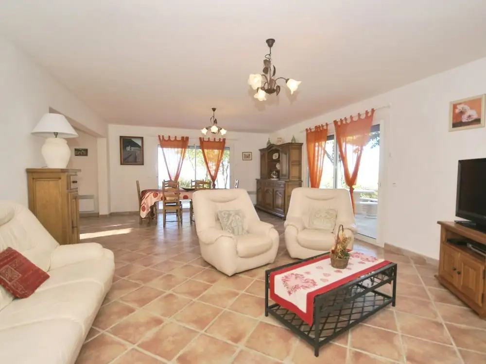 Pastoral Holiday Home With Terrace, Garden, Barbecue, Garage