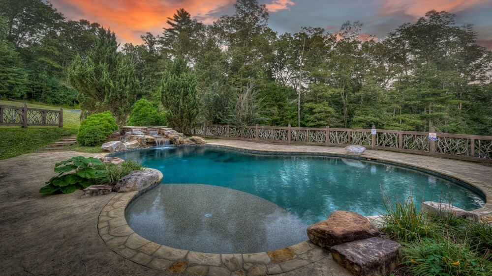 Sanders House by Escape to Blue Ridge