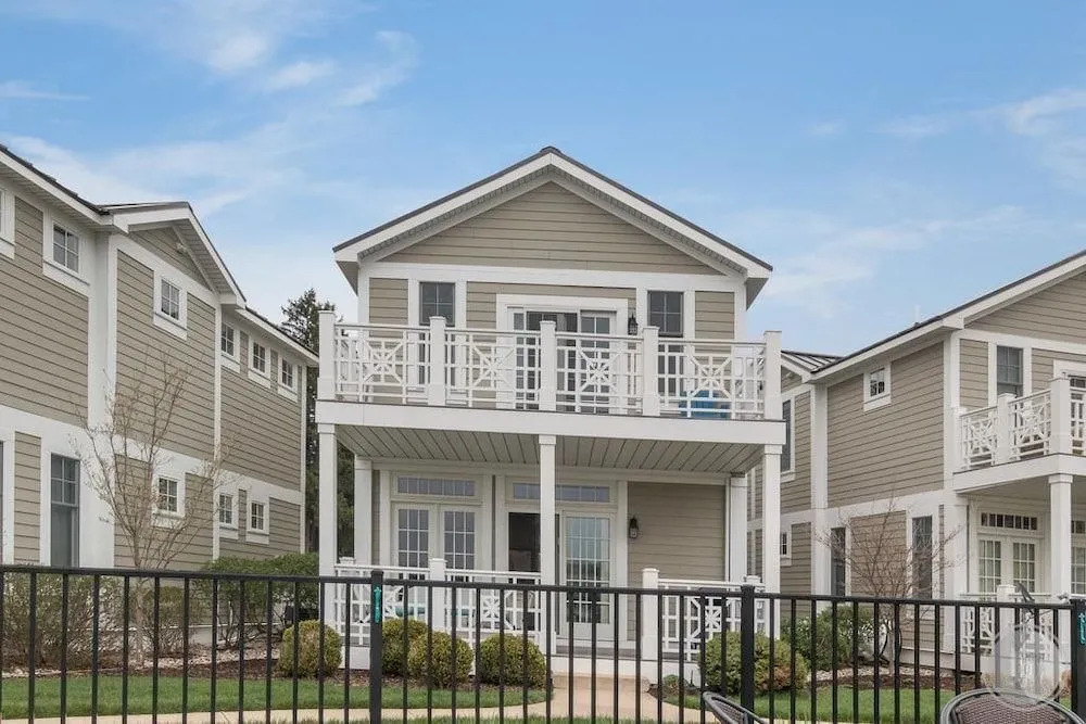 Lake Street Townhome