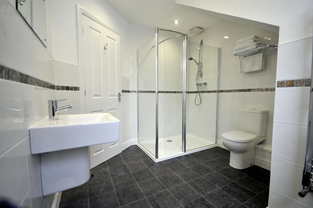 St Johns Lodge Guest House incl off-site leisure club