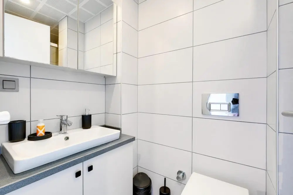 Central Flat Near Metrobus and Coast in Kadikoy
