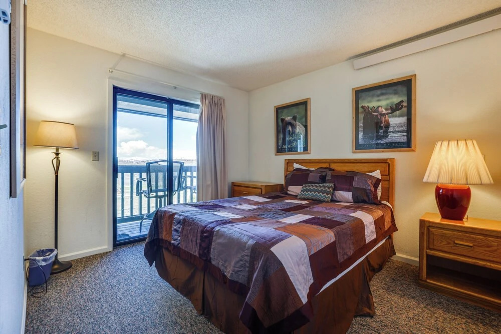 Ski-in/ski-out Top-floor Condo at Granby Ranch!