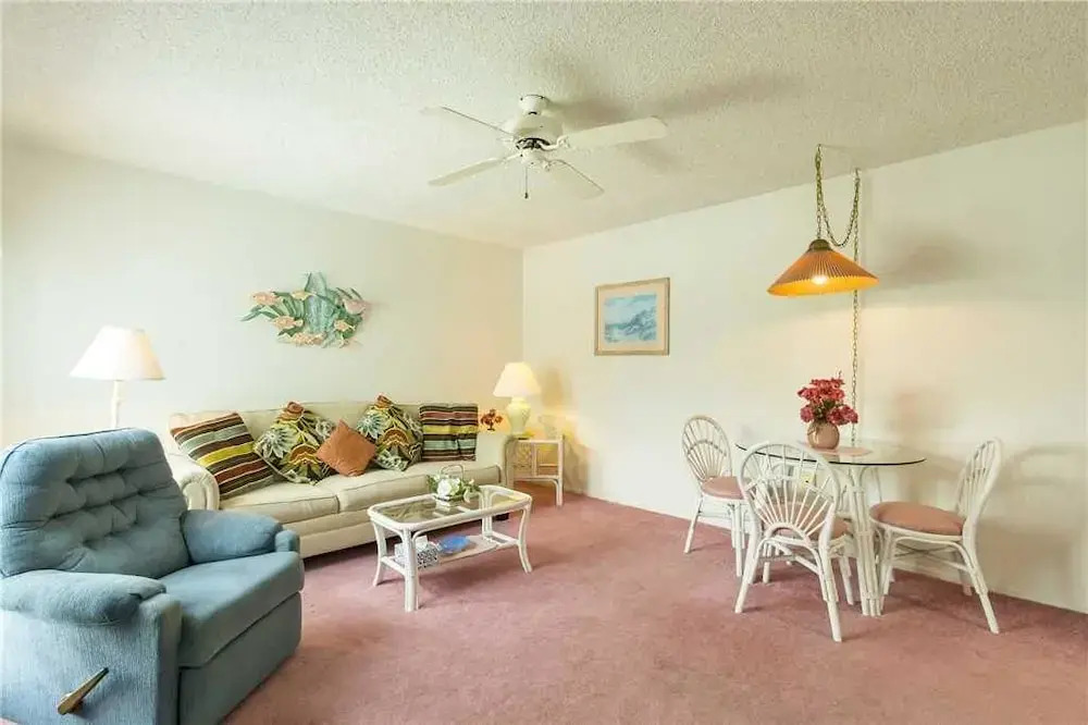 Madeira Beach Yacht Club 151H by Distinctive Beach Rentals