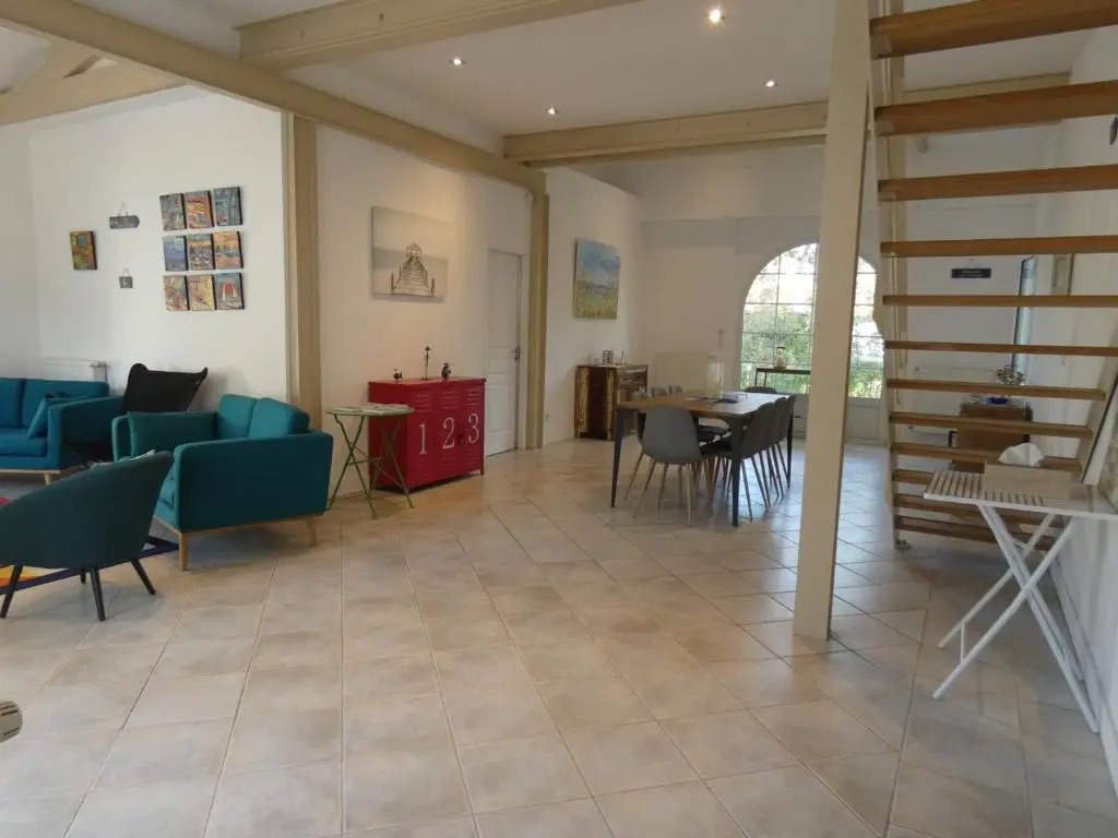 Villa moderne 4 chambres, piscine chauffée, Wi-Fi, proche plage et commerces, Arcachon - FR-1-374-147