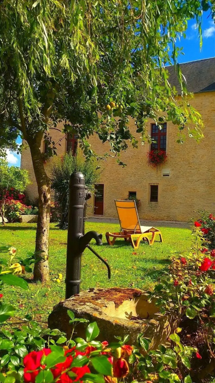 Hôtel Le Manoir De Mathan Crépon à la campagne 5 mn dArromanches et 10 mn de Bayeux