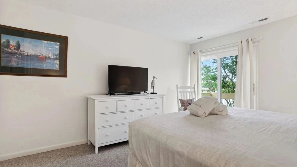 Herons Rest at Port Villas by Avantstay Waterfront Cove + Dock + Deck Walk to Beach + Sea Pines
