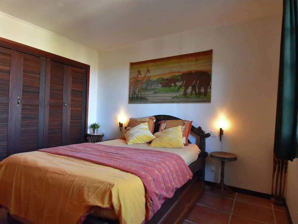 Luxury villa in Preixan with a view of Carcassonne