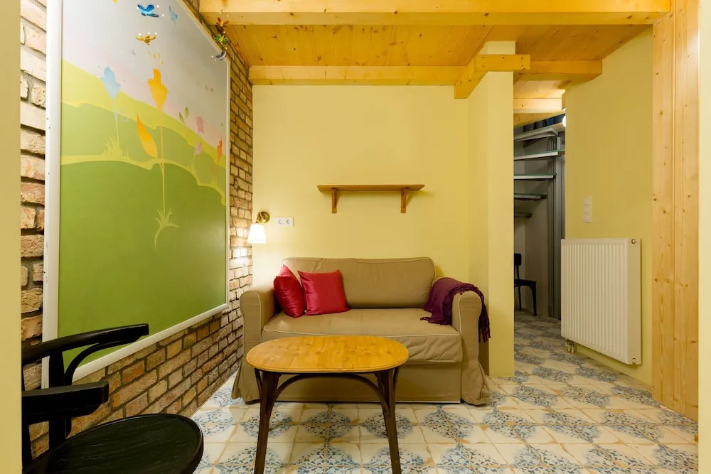 Butterfly Dream Apartment