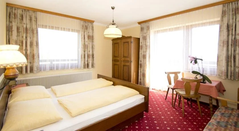 Hotel Garni Hochwurzen