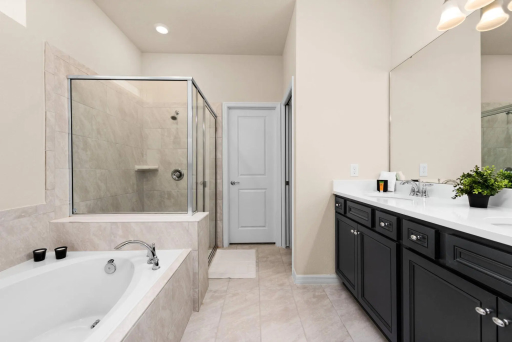 Brand New Windsor Island 5 Suites