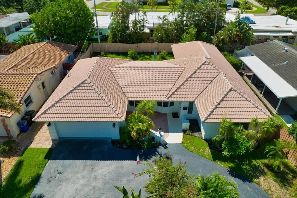 Sail Away Beach Cottage Sleeps 10 Heated Pool