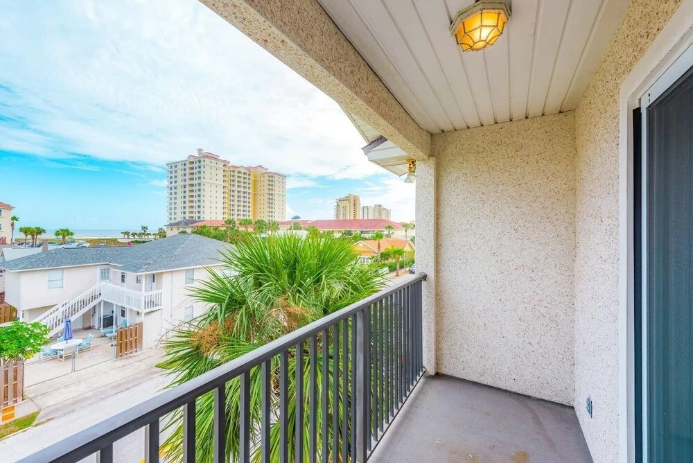 Beach Serenity 2 - Private Condo With Ocean Views