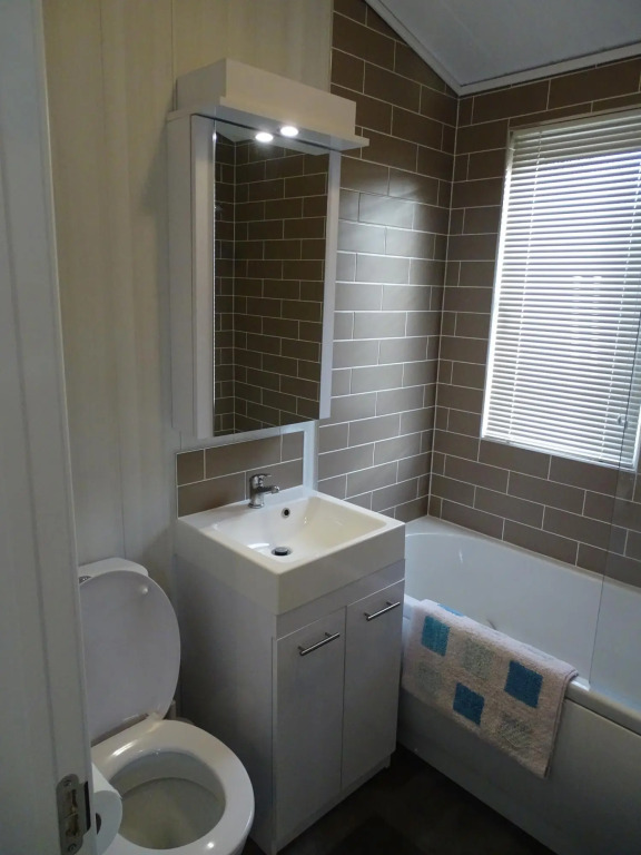 Three Bedroom Lodge 12