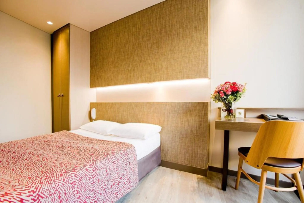 Central Hotel Paris
