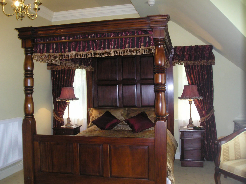Storrs Gate House B & B No pets Allowed