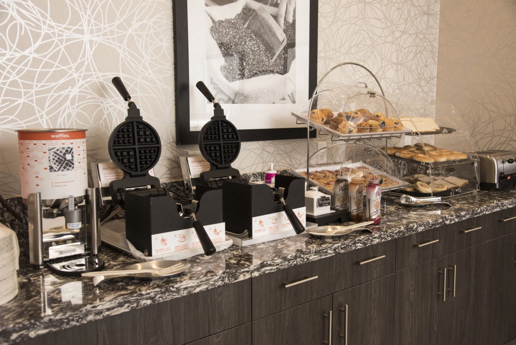 Hampton Inn & Suites by Hilton Thunder Bay