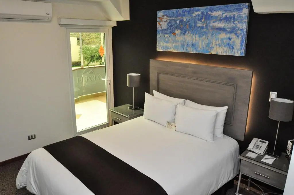El Polo Hotel & Suites