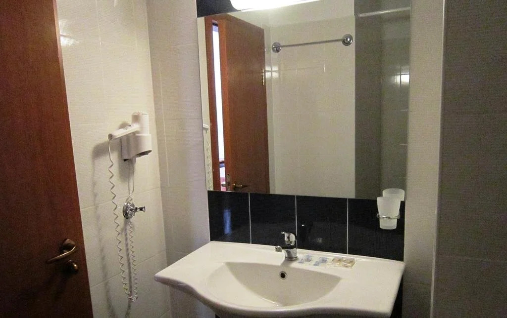 Hotel Lira