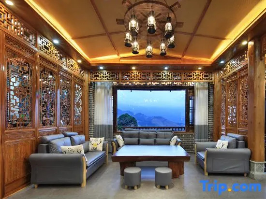 Xia Tiruijing Homestay (Longji Jinkeng Daguzhai Terrace Observation Deck)